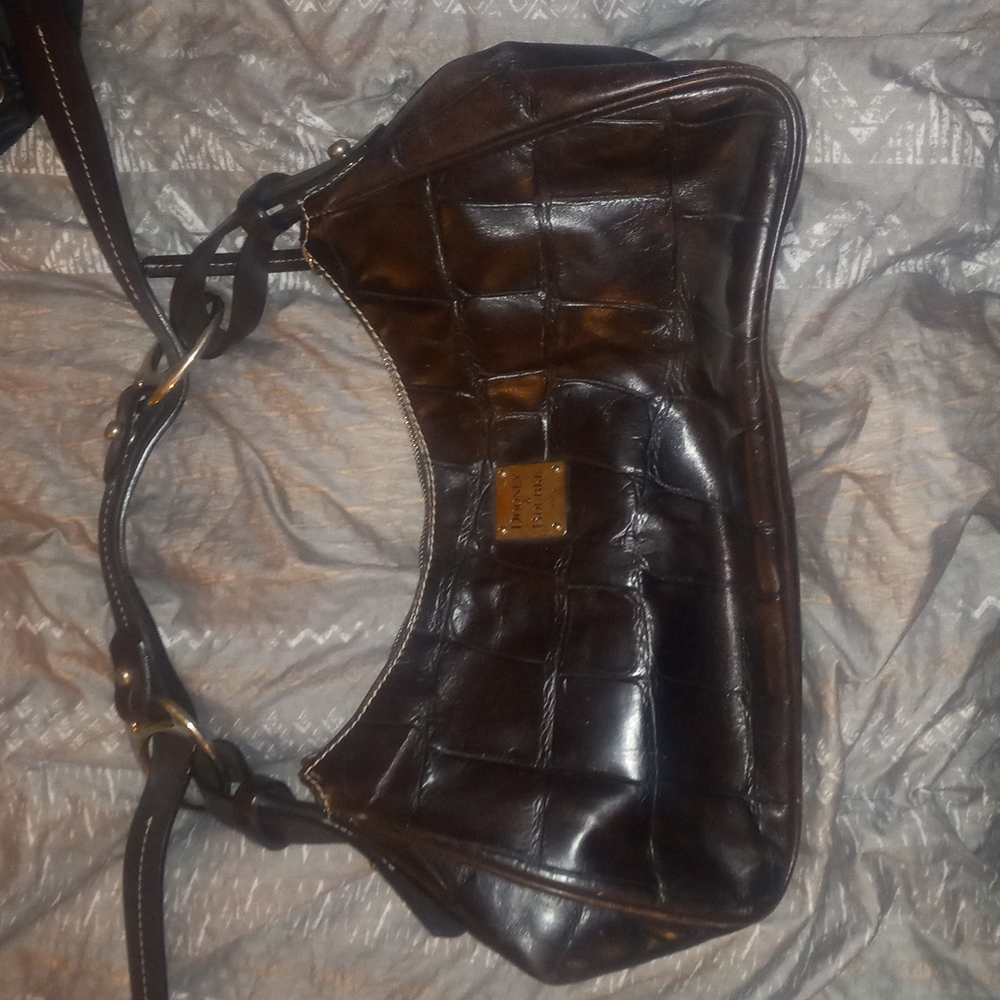 Dooney & bourke leather purse